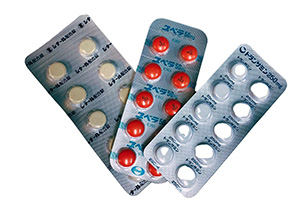 内服(シナール・ユベラ・トランサミン)